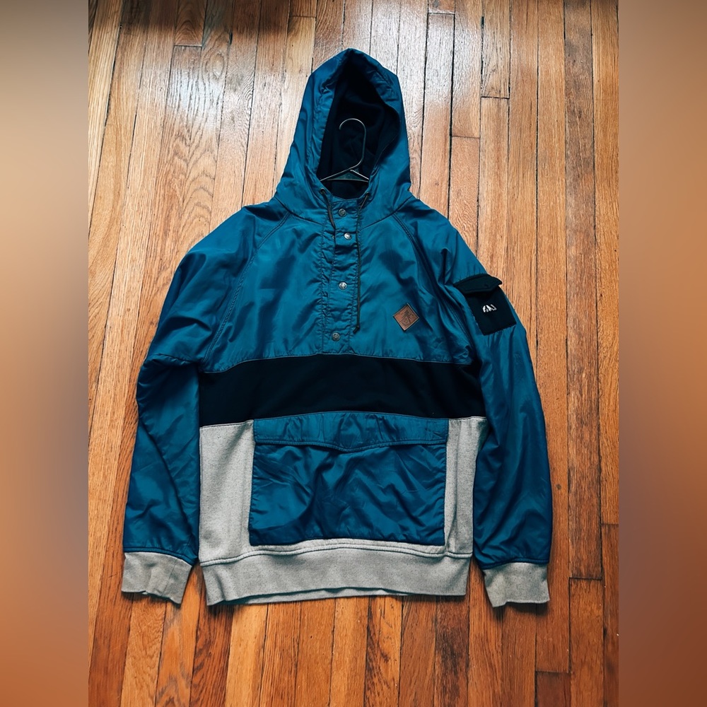Volcom Blue WindBreaker jacket